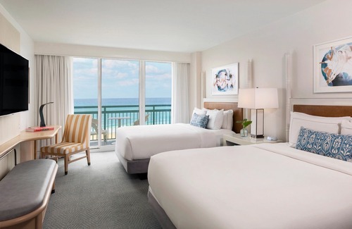 Singer Island Hotel | Prime Ocean View Location! Luxurious Stay, Private Balcony Included - 3 Units