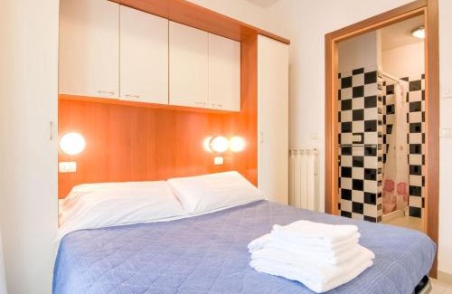 Torre Pedrera Apartment | Princely Apartment in Torre Pedrera with Swimming Pool