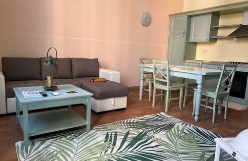 Calambrone Apartment | Principi di Piemonte con Piscina