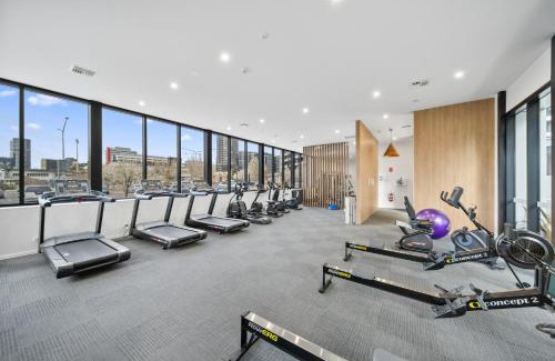 Phillip Apartment | Pristine 2-Bed Apartment with Pool and BBQ