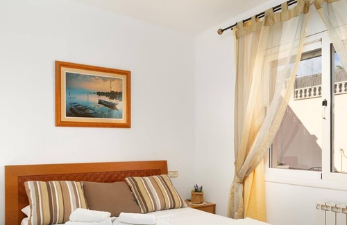Sant Cebria de Vallalta Villa | Private pool, barbecue and lots of fun