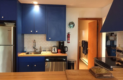 Adirondack House | Private 100' Beach & Dock - Kayaks, SUP - Modern Amenities, Gorgeous View!