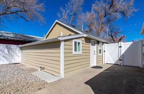 Billings House | Private 1BDRM Home W/Garage