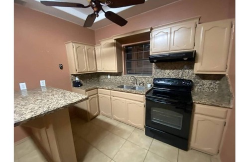 Garciasville House | Private 2 bedroom guest house off HWY 83