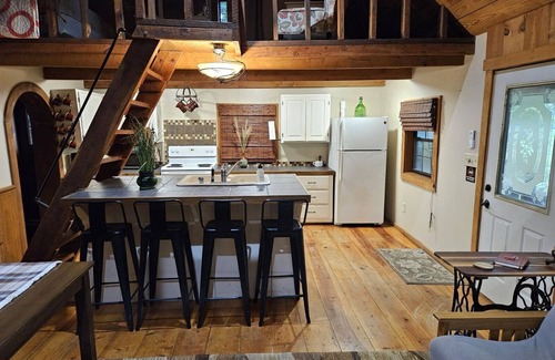 Everton Cabin | Private 3-bed open cabin in peaceful Everton with WiFi, AC