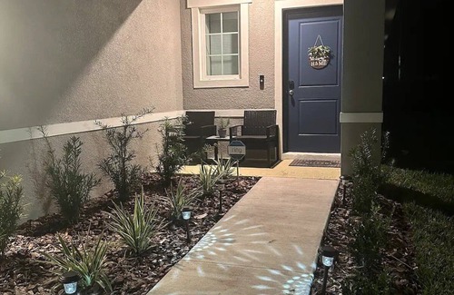 Land O' Lakes House | Private 3 rooms in a house with a private hot tub