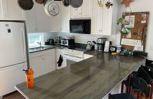 Fire Island Pines Cottage | Private 3BR 3BA Fire Island Cottage w/pool 4 min to harborl