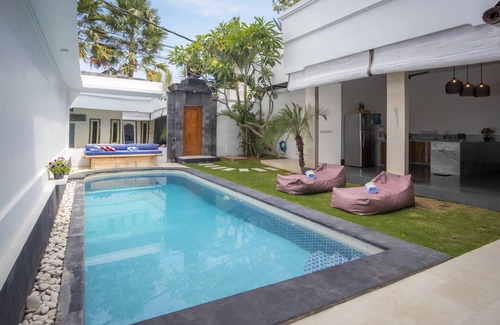 Sunset Road Villa | Private 3BR Villa + Pool + 800m from Seminyak Centre
