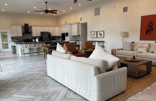 Smithville House | Private 40 Acre Ranch House/3 Acre Lake with Pool and Hot-tub/Near Bastrop