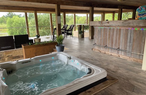 Smithville House | Private 40 Acre Ranch House/3 Acre Lake with Pool and Hot-tub/Near Bastrop