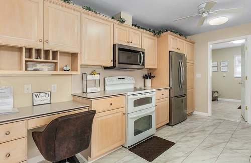 Pelican House | Private All Inclusive Vacation Home Near Yacht Club and Ft Myers Beaches