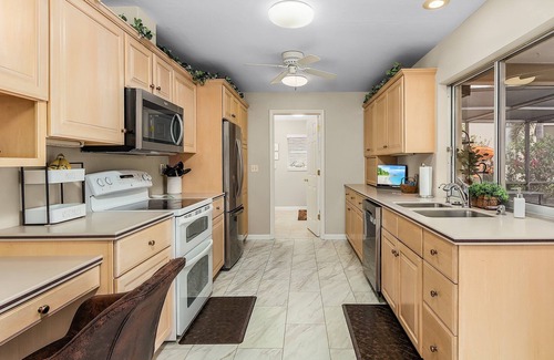 Pelican House | Private All Inclusive Vacation Home Near Yacht Club and Ft Myers Beaches