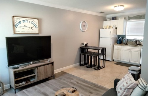 Stuart Apartment | Private and cozy Downtown Stuart Oasis