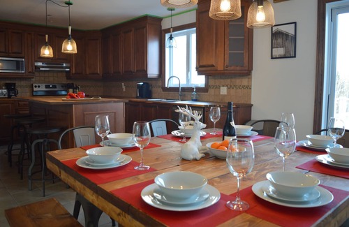 Saint Come Cottage | Private and Quiet - Only 2 min from Val St Côme