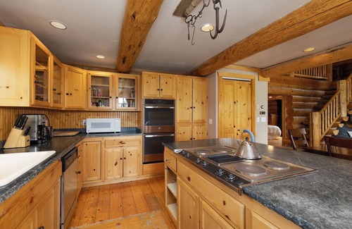 Gallatin Gateway House | Private and spacious mountain retreat w/views, privacy, hot tub, & guest house!