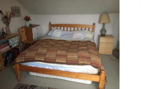 Leamington Spa House | Private attic in Georgian townhouse with free parking