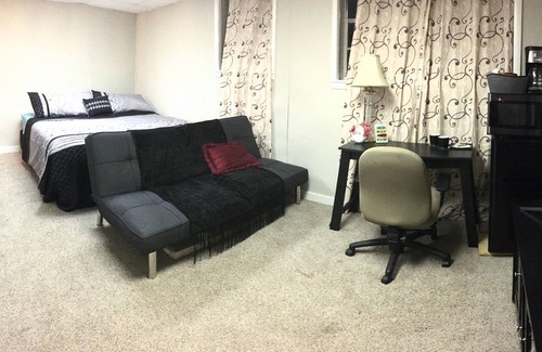 Glen Iris House | Private basement suite safely nestled 5 minutes from downtown Birmingham