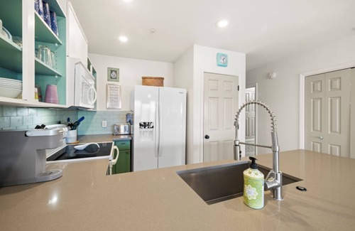 Avalon Beach Estates Condo | Private Beach - 4 Chairs/2 Umbrellas set up - Pickleball - Kid Friendly