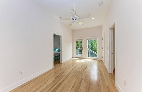 Englewood House | Private Beach and Incredible Sunsets-Exquisite Home