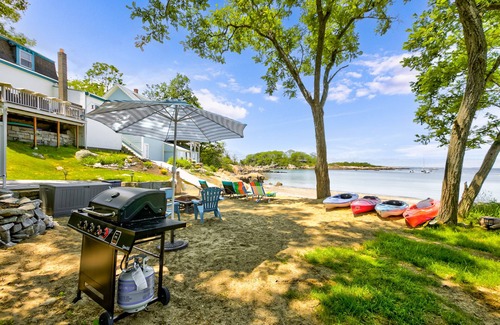 Gloucester House | Private Beach! Dream vacation at your private beach in Gloucester