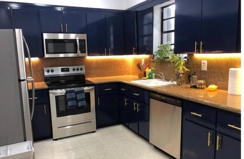 Surfside House | Private beach house 3 min walk to the beach. Long-term available.
