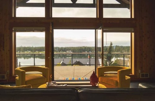 Shelton House | Private beach luxury home sleeps 12, Shelton, WA