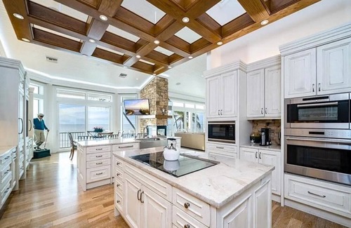 Port Royal House | Private Beach Oceanfront Mansion in Luxurious Naples Spacious 5-bedroom Palms