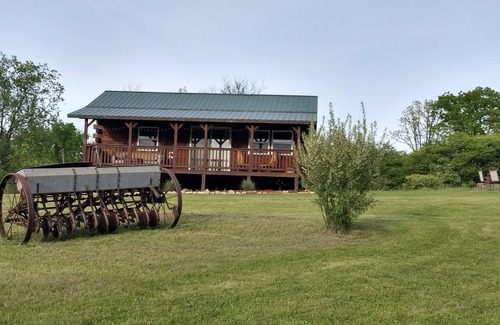 Ontario Cabin | Private cabin on the beautiful Kickapoo River Valley near Wildcat Mountain Park.