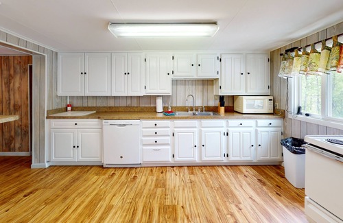 Gaines Cabin | Private Cabin walk to Pine Creek or hike PA Grand Canyon, Summer Fun Chestnut