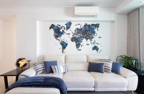 Brisbane Central Business District House | Private CBD Bedroom in a Shared Apartment on Brisbane River