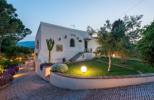 Trappitello Villa | Private chlorine-free pool & Etna view - Villa Calipso - Taormina