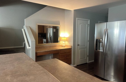 Meridian House | Private Clean Townhome with Attached Garage