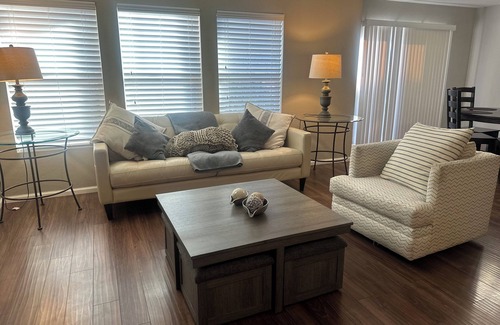 Meridian House | Private Clean Townhome with Attached Garage