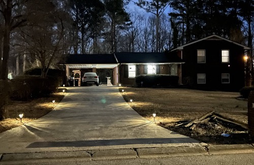 Church Street House | *Private/Contempo/Cozy/House & pool/17 min from ATL & in the Atlanta Metro Area*