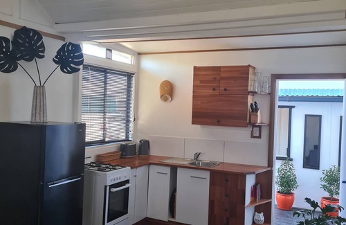 Ettalong Beach Cottage | Private cottage, dog friendly, close to beach, shops, bush walks, fishing, more