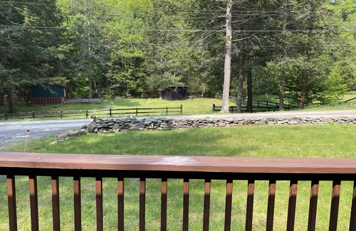 Kerhonkson Cottage | Private cottage getaway on a beautiful creek.