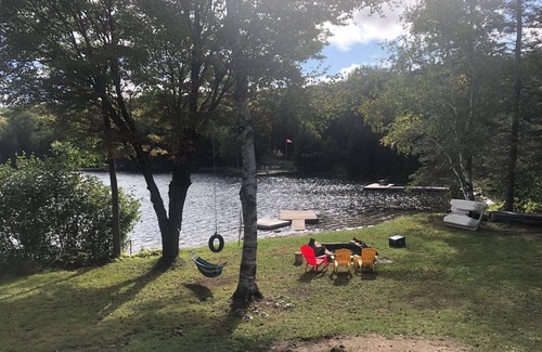 Harcourt House | Private Cottage on Lake Cardiff