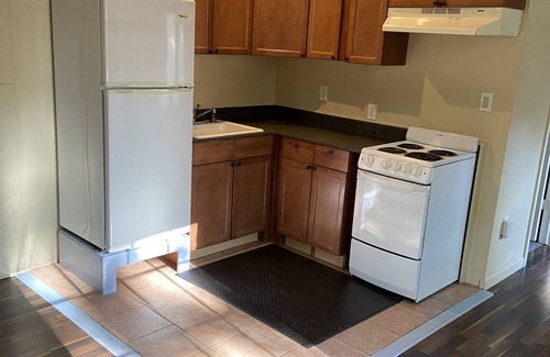 Mastic Apartment | Private Cottage