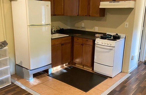 Mastic Apartment | Private Cottage