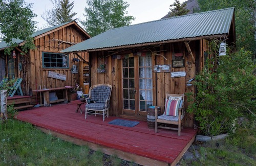 Mackay Cabin | Private & Cozy Cabins on North Fork of Big Lost River [Big Lost Ranch]