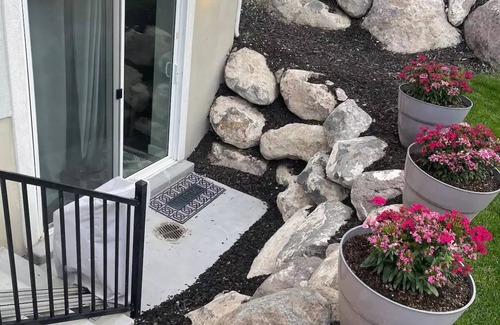 Herriman Apartment | Private Cozy Daylight Basement Private Entrancen
