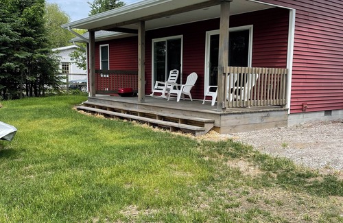 Alpena Cabin | Private cozy year round water front home