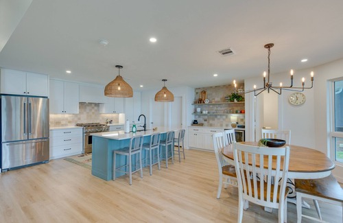 Cedar Creek Reservoir House | Private Dock: Lakefront Enchanted Oaks Retreat