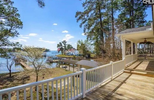 Lake Murray of Richland House | Private Dock & LAKE access! Hottub! Play area!