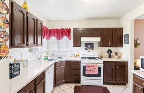 El Paso House | Private El Paso Getaway Near Franklin Mountains!