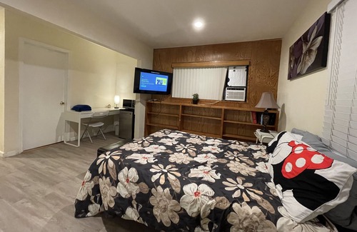Southwest Anaheim House | Private entry, quiet studio/back house in safe neighborhood, parking, fast wifi