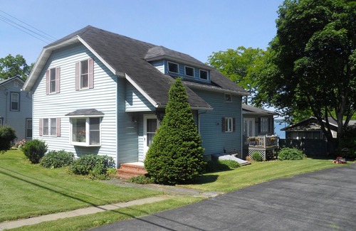 Union Springs House | Private Family Lake house on Cayuga Lake in finger lakes.