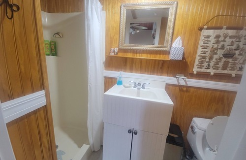 Ocala Apartment | Private Garden Efficiency in Downtown Ocala. Close to Silver Springs.