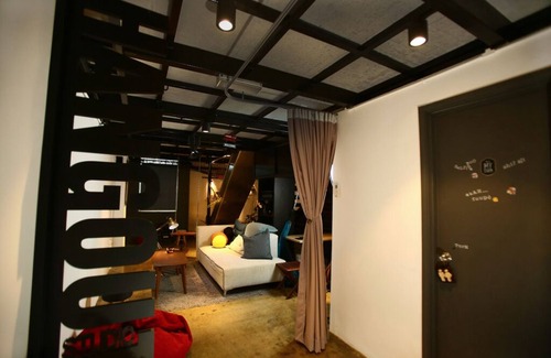 Bayan Lepas Apartment | Private Getaway (Private Cinema, Swing & more!)