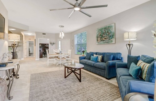 Fort Myers Condo | Private Ground Floor End Unit! Gorgeous Remodel! Lively Colonial Country Club Social Lifestyle!